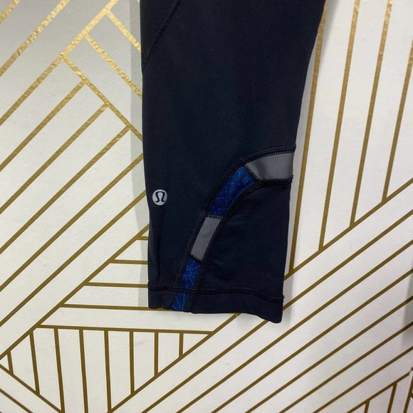 Lululemon Run: Inspire Crop II *Sashiko‎ Print - Picture 9 of 11